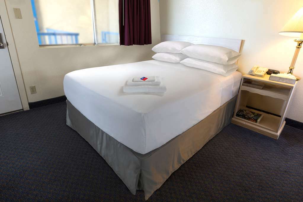Americas Best Value Inn Columbus Cameră foto