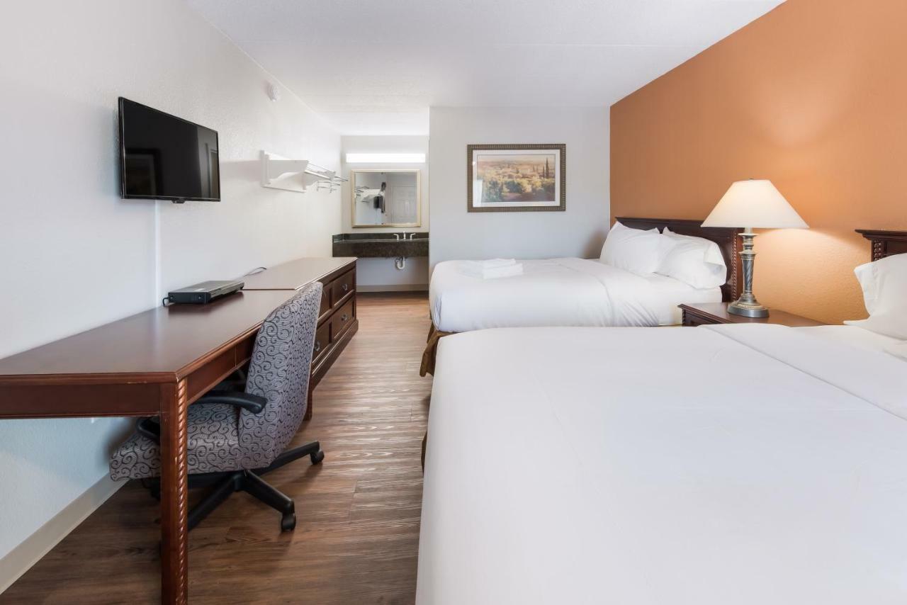 Americas Best Value Inn Columbus Exterior foto